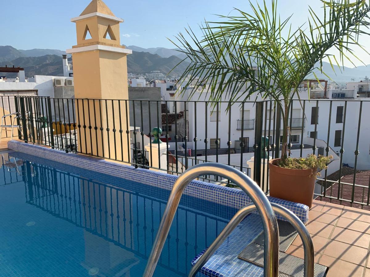 Apartamentos Nerjaluna Esterno foto